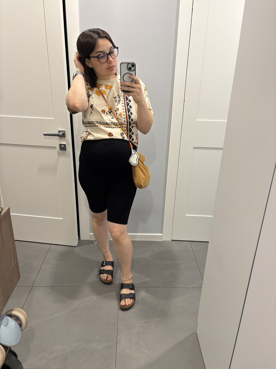 Записами до подолога можна міряти як швидко проходить життя..ще пара-тройка записів і мені вже народжувати😂