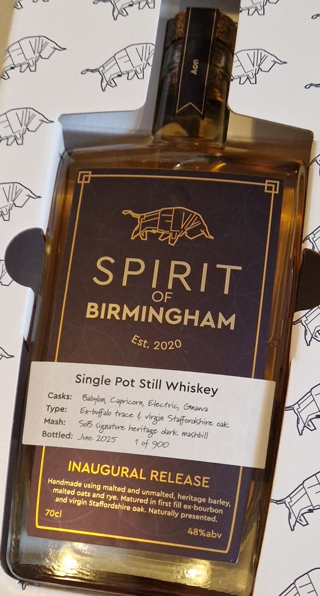 SpiritofBrum's tweet image. ELO playing Brum this weekend as we launch our inaugural release - made up of four casks, Babylon, Capricorn, ELECTRIC &amp;amp; Gnawa. 
On sale tomorrow 04.07.25 @StirchleyWines @HTFWhisky Vine&amp;amp;Bine Olton &amp;amp; online.. #MakingHistory #FirstWhiskey #Inaugural @JeffLynnesELO #Birmingham