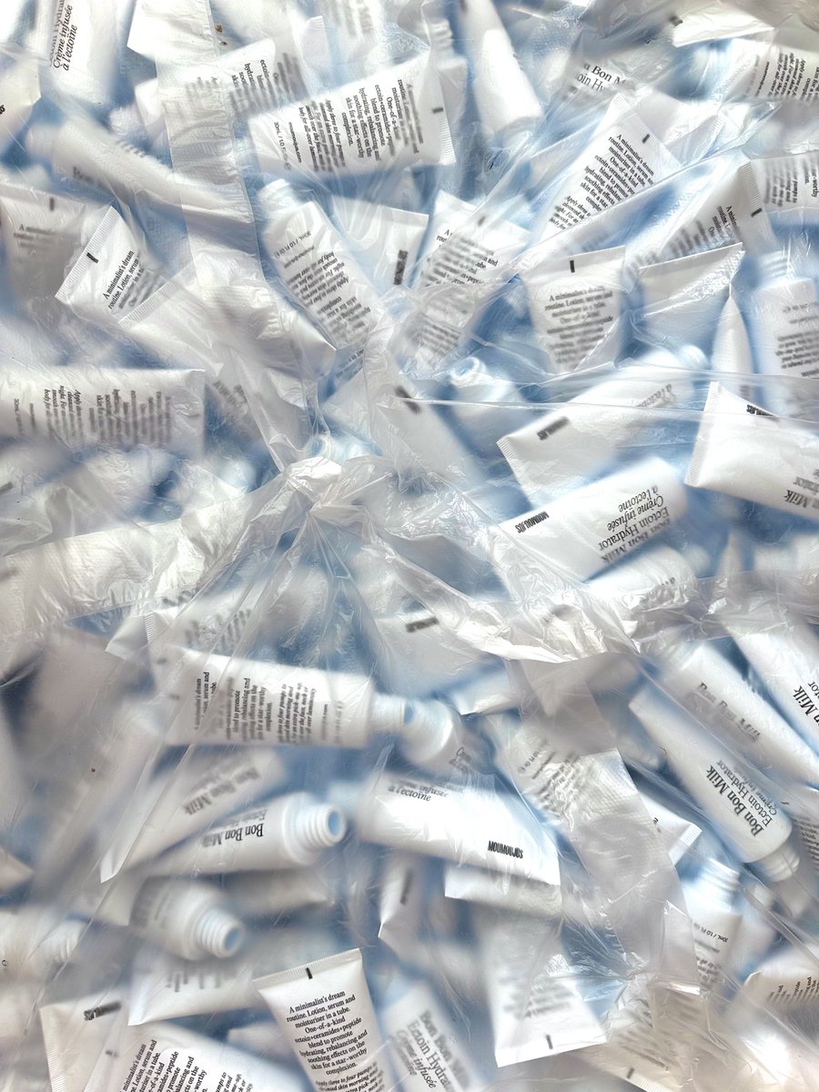 fffabs's tweet image. New packaging has arrived. Doing a mini launch next week as some ingredients won’t be ready for another six weeks.
One thing I’ve learnt is that in this industry everything takes time.
Lab tests 12 wks.
Ingredients 6 wks.
Packaging 4 wks.