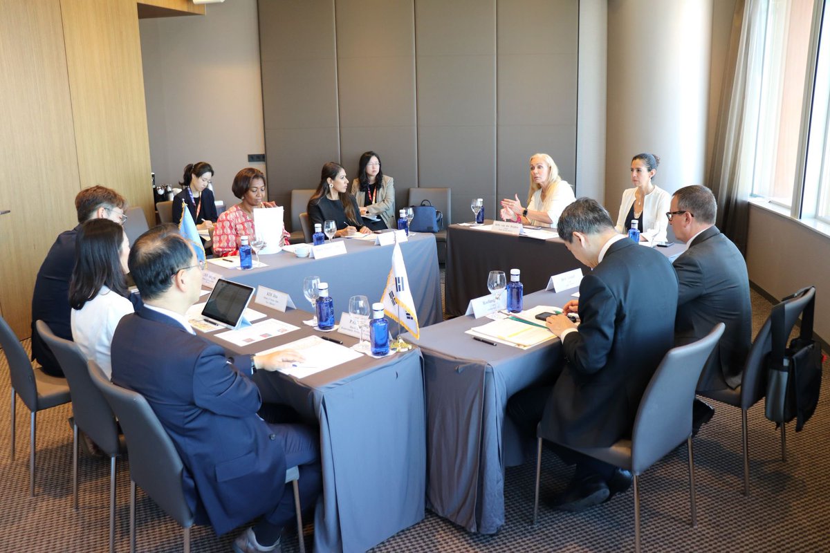 KittyvdHeijden's tweet image. UNICEF & Republic of Korea 🇰🇷 proudly launched our Humanitarian flagship partnership: Resilience for Children+
Korea’s $55M contribution will save lives & foster long-term resilience in fragile contexts. 🤝
#UNICEFthxKOREA #HDPNexus