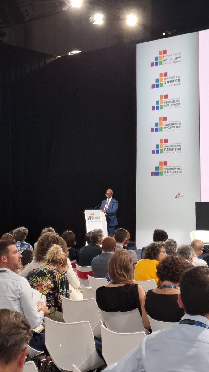 RwandaFinance's tweet image. At the Health Financing for a Safe & Sustainable Economy event in Seville, Minister @yusuf_murangwa emphasized that sustainable development depends on strong systems that keep people alive, educated, and productive.
He highlighted that achieving universal health requires…