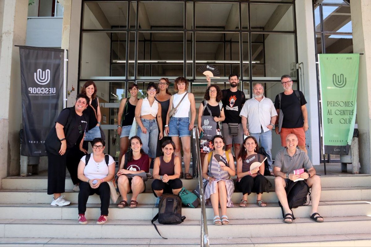 AteneuBNord's tweet photo. Avui, aprofitant la #UESCOOP, ens vam reunir amb el Grup Motor de la Xarxa d’@AteneusCoopCat per continuar fent créixer l’#economiasocial i el #cooperativisme teixint estratègies col·lectives arreu del teritori. https://t.co/ZYEhWFYnZk