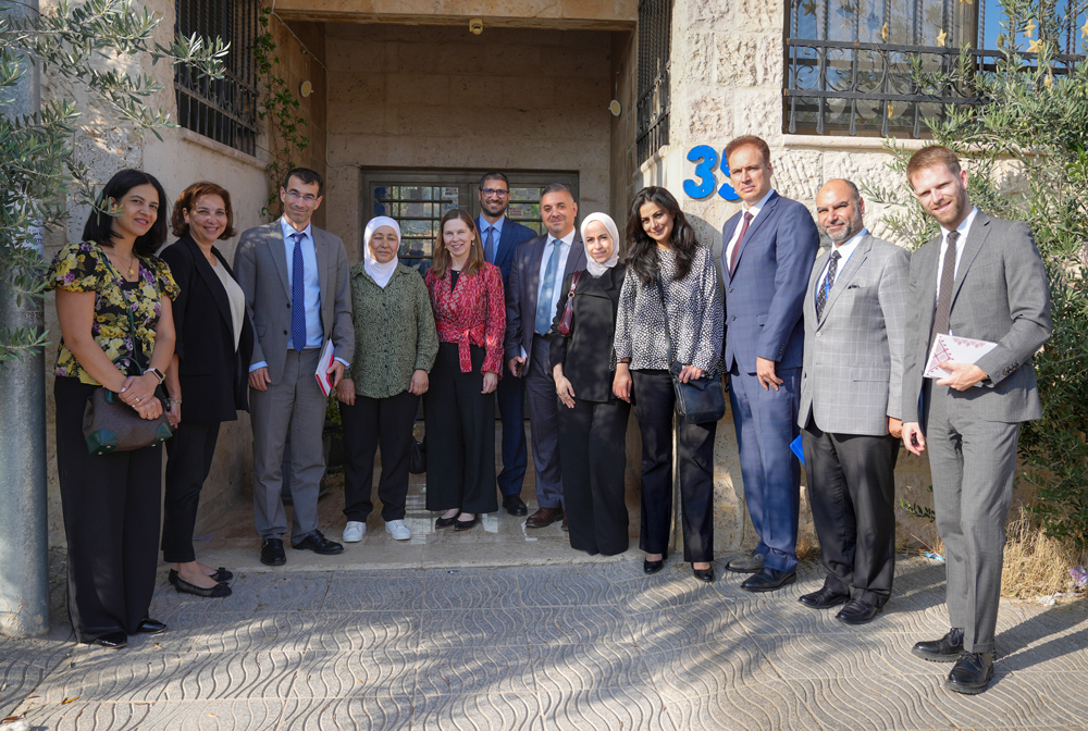 EBRD's tweet photo. We joined the EU Ambassador to Jordan on a visit to Amal Ali Al-Thaqali, owner of Family Kitchen client. 

With #GEFF support, Amal upgraded to energy-efficient appliances. MFW has delivered over $1.6M in GEFF financing to 700+ clients.

@EUinJordan @EU_MENA @GMBiery https://t.co/V739TknSmH