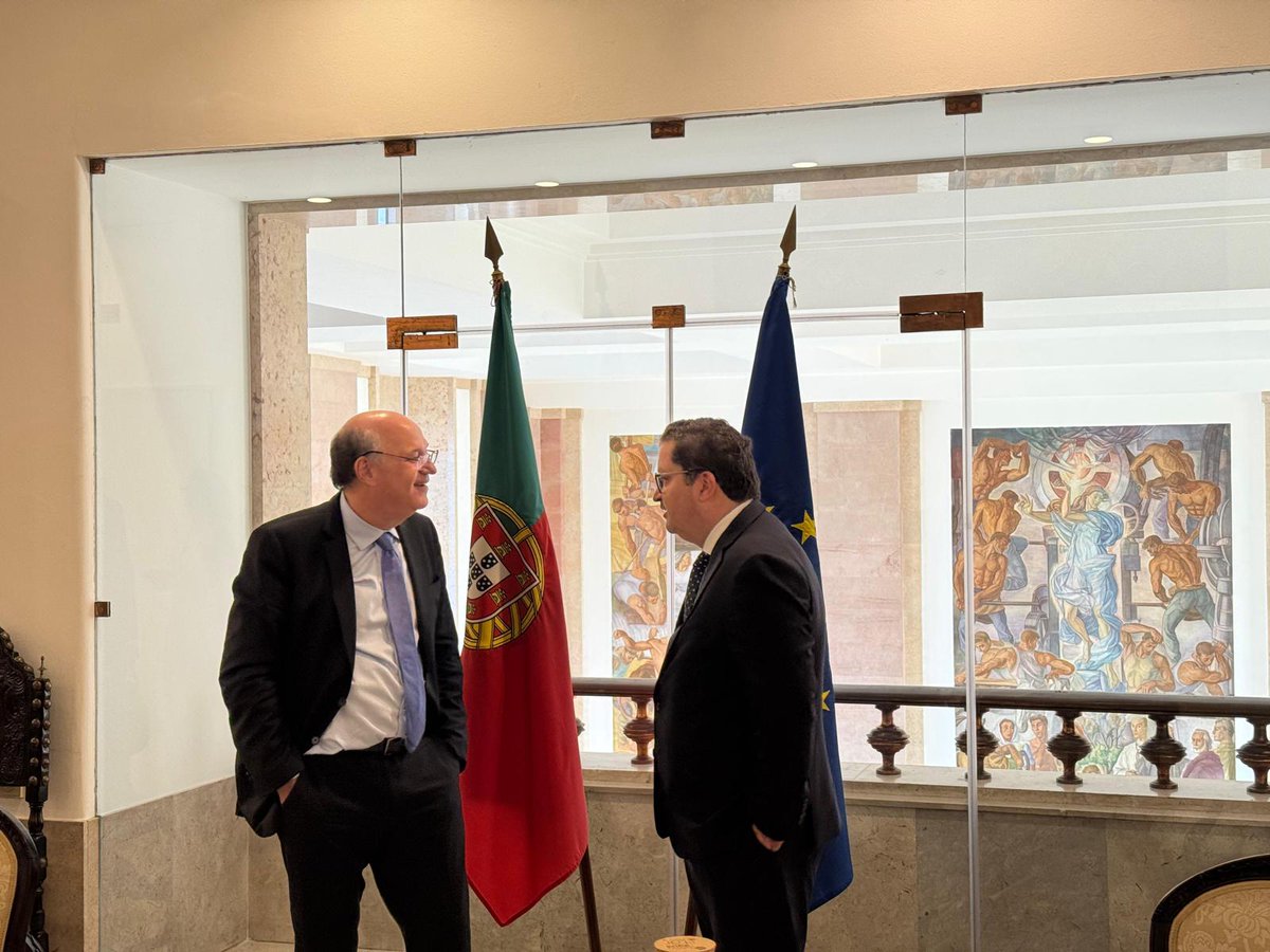igoldfajn's tweet image. Cheguei em Lisboa para uma reunião com o Ministro Joaquim Miranda Sarmento, Ministro de Estado e das Finanças de Portugal. Falamos sobre como estreitar as relações com o @bidbr e a região, as oportunidades para empresas portuguesas na região, e sobre a capitalização do @BIDInvest…