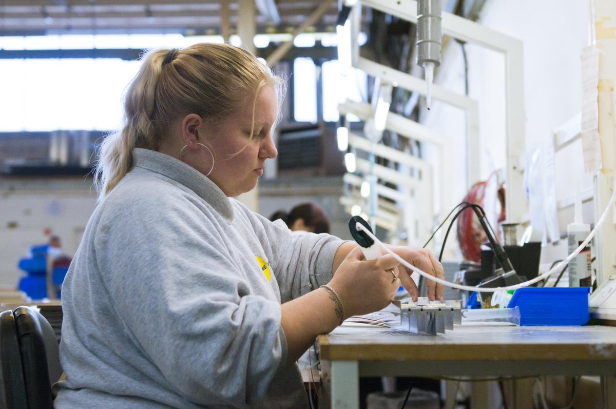 Built from decades of experience, #GemmaLighting's #Luminaires are engineered to last. As a true #UKmanufacturer, our #Lights are built to your project requirements, including bespoke solutions. For more info, call 0800 999 5201 or email projects@gemmalighting.com. #UKmade