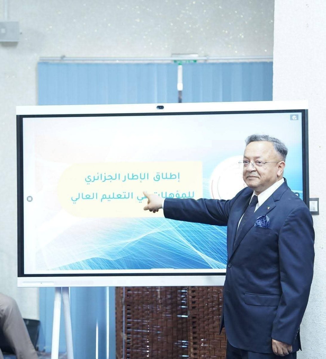 فعاليات إجتماع الندوة الوطنية للجامعات
 univ-tebessa.dz/arab/15024/