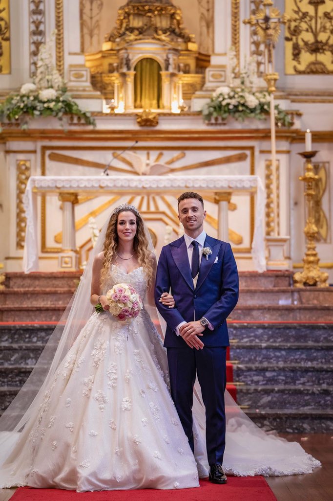 FansTribeHQ's tweet image. RIP to Liverpool &amp;amp; Portugal Forward, Diogo Jota who sadly passed away alongside his brother André in Zamora, Spain.

He just announced his wedding 5 Days ago.

Our condolences are with Diogo Jota and his Family

#jota #diogojota #liverpool #portugal