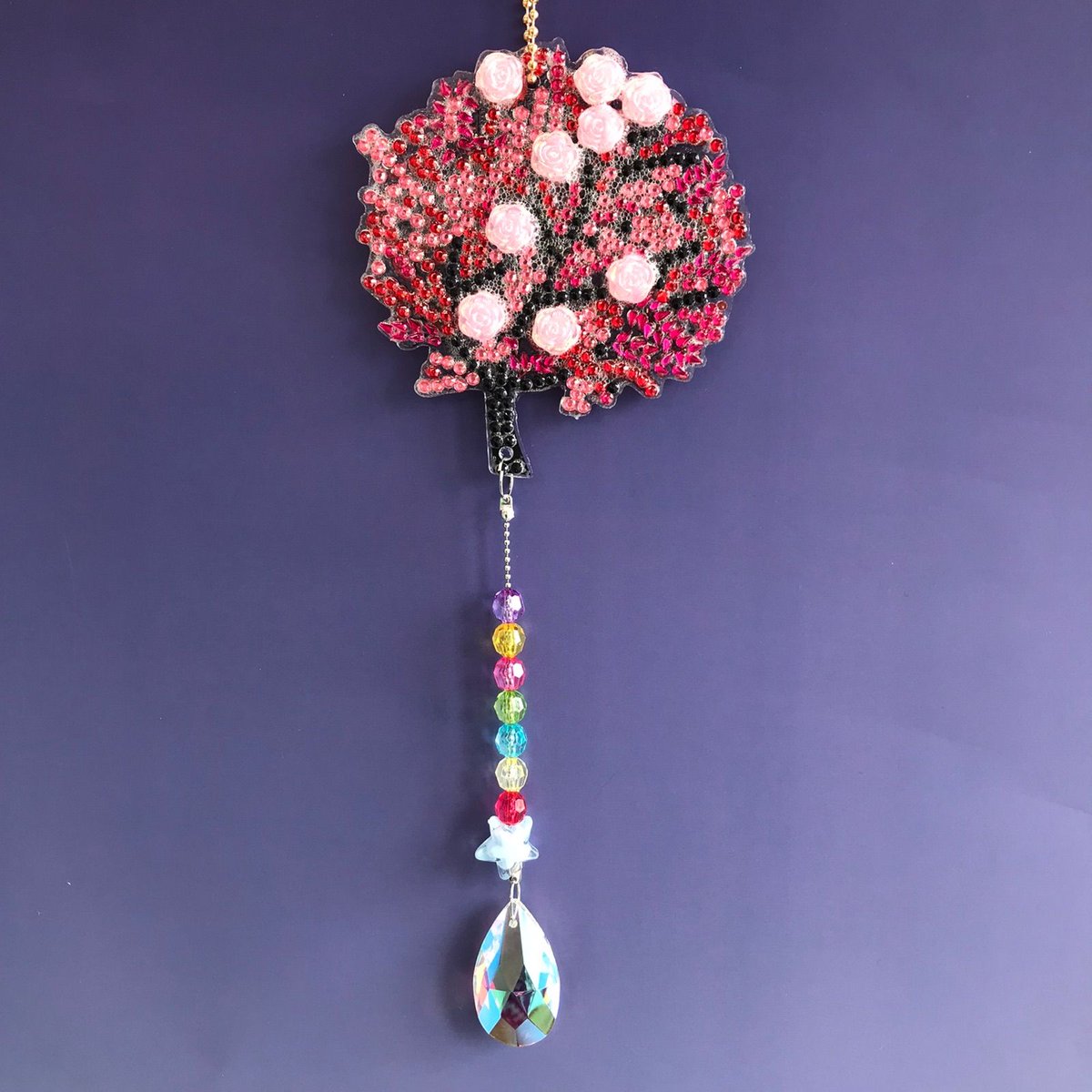 【障害者ブランド・ココリティ】ペンギン作　サンキャッチャー　「バラの木（ダイヤモンドアート）」　NO.3786