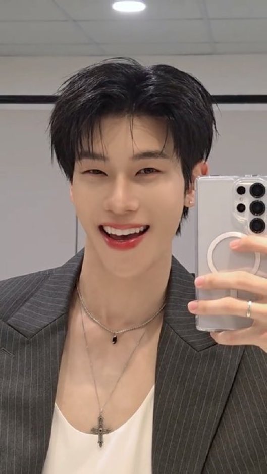 face card aint doing anything THATS FACE ECONOMY