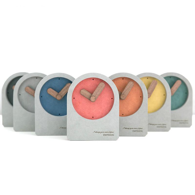 UnicunShop's tweet image. Who needs a smartwatch when you can have this stylish timepiece? 😉 Our Analog Table Clock adds a touch of class to any space.  Check it out! unicun.com/product/analog…  ⏰ #analogclock #homedecor #giftideas