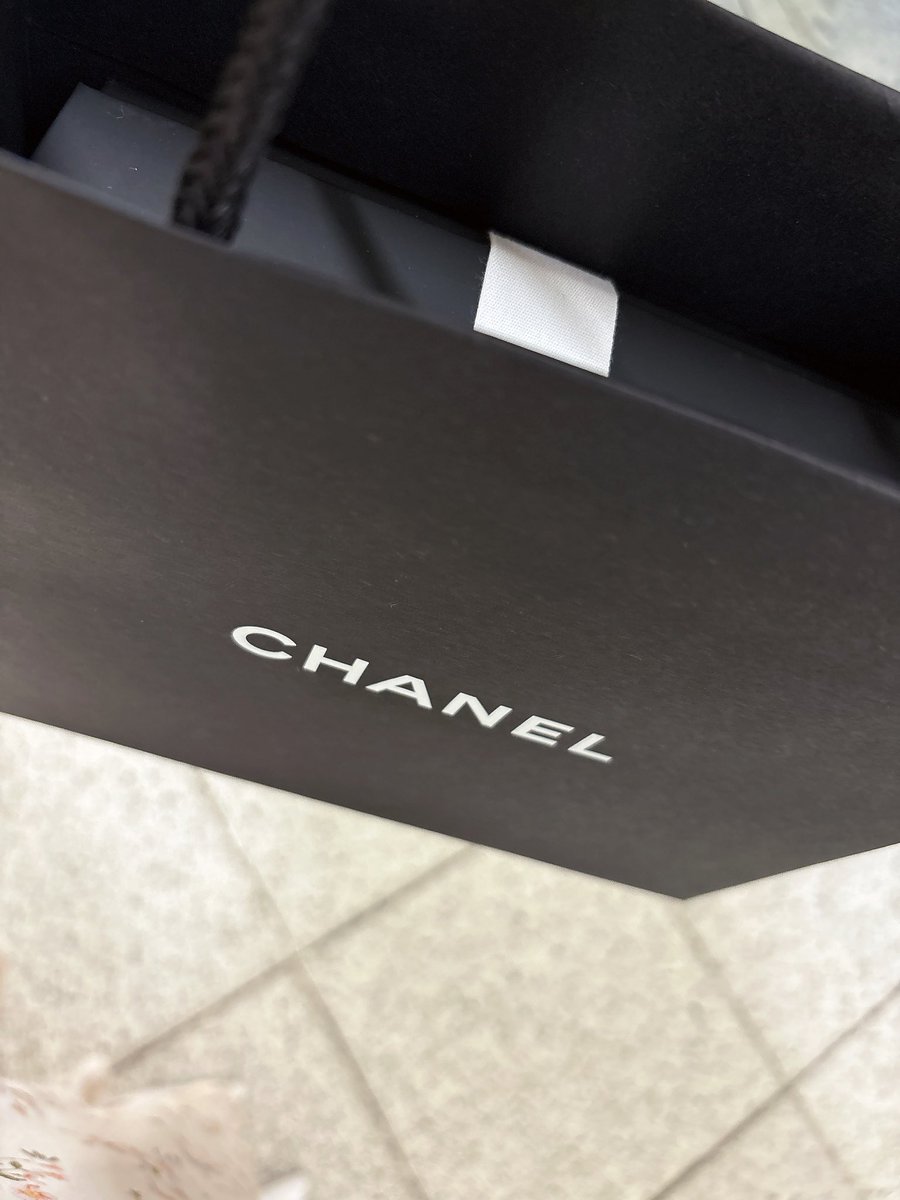 憧れの✨️💗

シャネルの似合う女になります