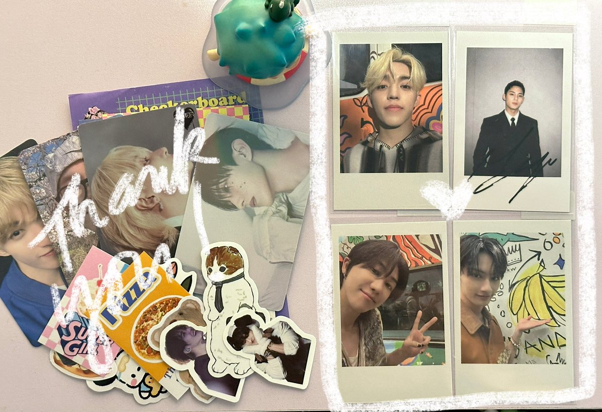 Lem0nadeClub's tweet photo. Got the goods, back at collecting polaroids again! 
Thank you @deerprinceshua  #frombee_toyou https://t.co/xsHtexbFfv