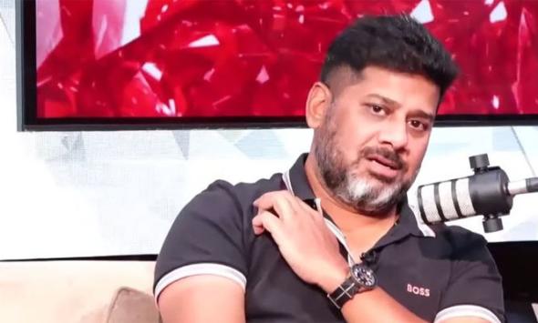 🧠 وکرانت گپتا کا سچ... جو ہر کرکٹ فین کے دل کی آواز ہے! 🎙️

ایک ماہ پہلے پاکستان کے خلاف سخت بیانات…
اور آج خاموشی سے ایشیا کپ کا شیڈول؟
اگر کھیلنا ہی تھا تو پھر "نہیں کھیلیں گے" کا ڈرامہ کیوں کیا؟
ایسا رویہ نہ کھیل کے لیے اچھا ہے، نہ شائقین کے لیے