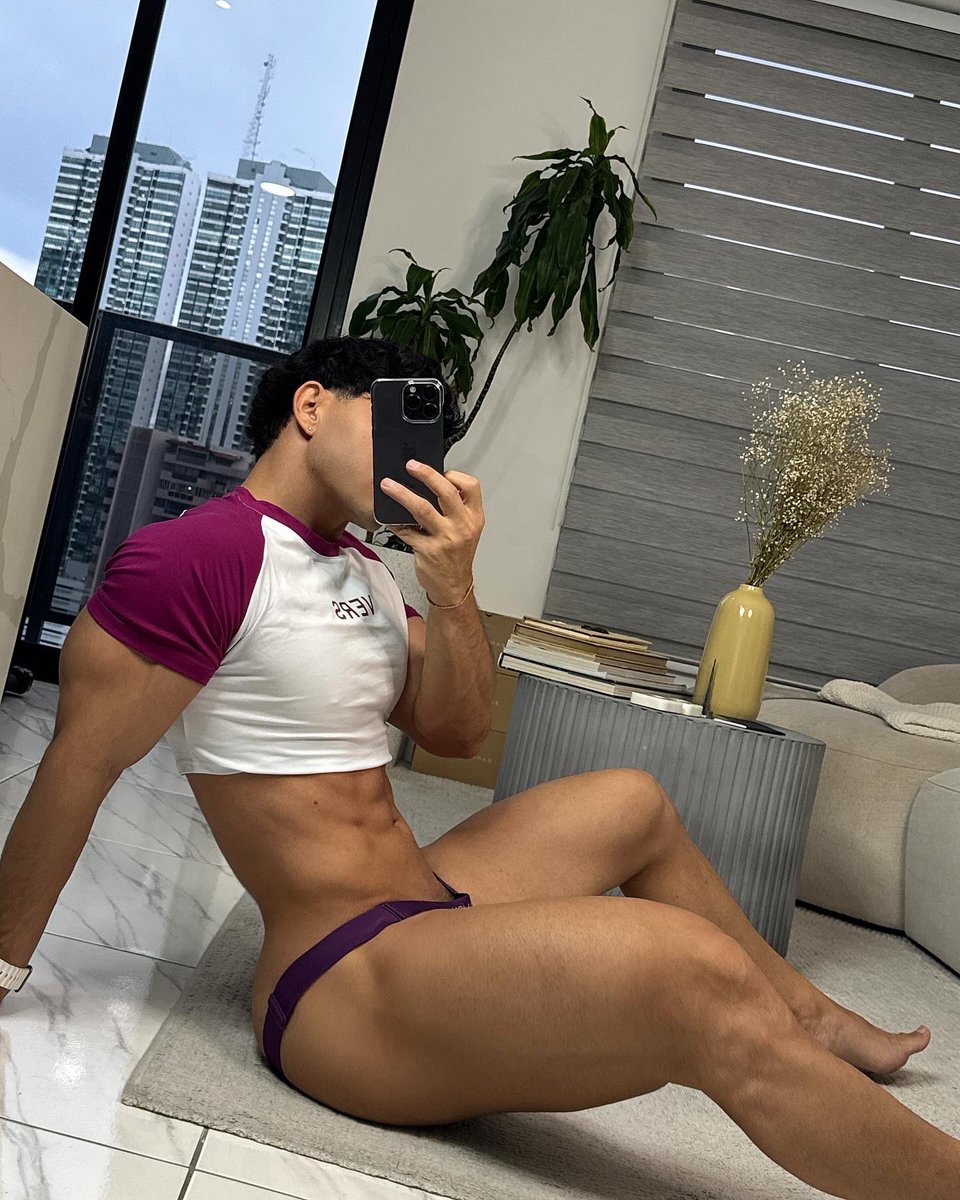 Can I sit down? 
onlyfans.com/renegonzalezz