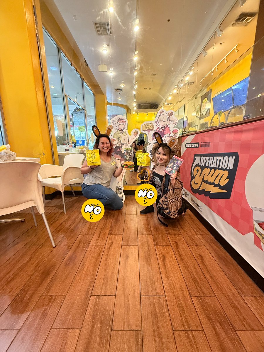 ANBY AND BURNICE BEARD PAPA REUNION!!! 🍔 ❤️ 🔥 

Alsooo, we have a hidden Nekomata in one photo!! 🐱

Such a joy hanging with <a href="/itsSamSlade/">sam slade</a> and <a href="/AliceHimora/">Alice Himora ✨🇵🇷🍉</a>

<a href="/ZZZ_EN/">Zenless Zone Zero 🎉Season 2🎉</a> <a href="/BeardPapasUSA/">Beard Papa's USA</a>