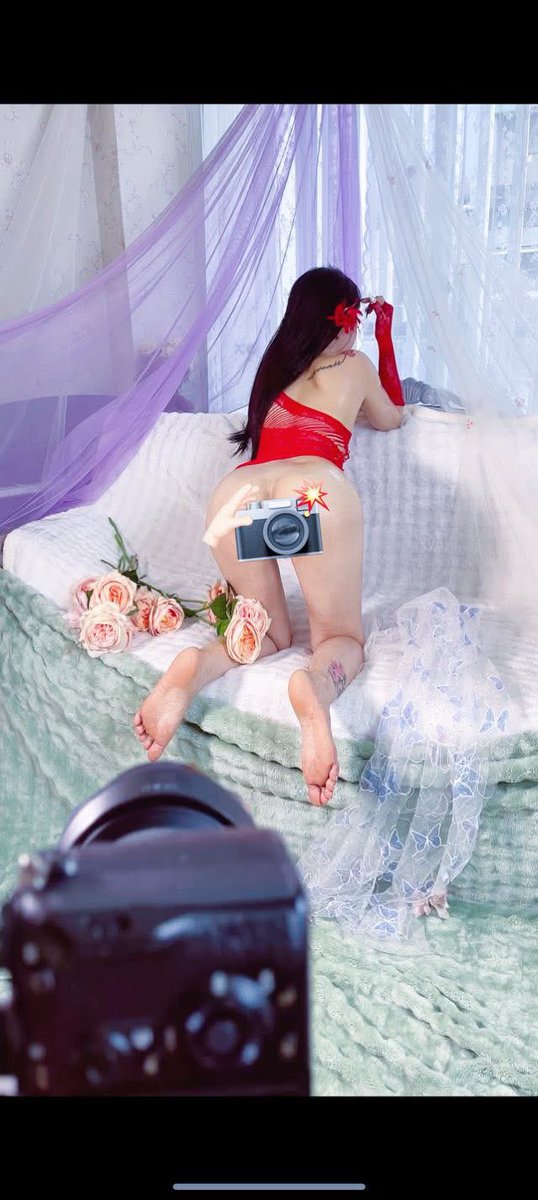 emsally's tweet photo. công việc một nhiếp nữ cũng thấy áp lực 🤭🤪
📸Em Sally https://t.co/QqnaPbxNu8
