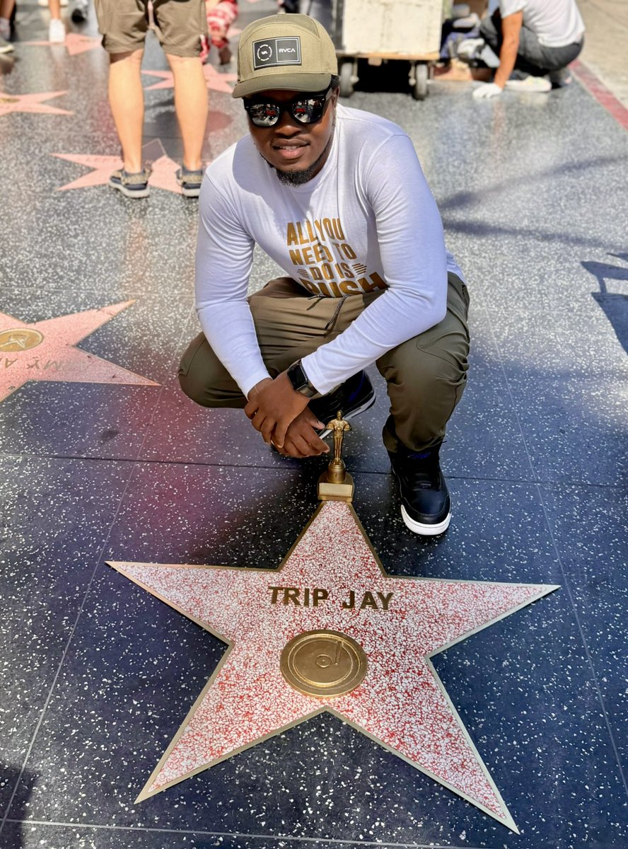 The 10th Album tweet media