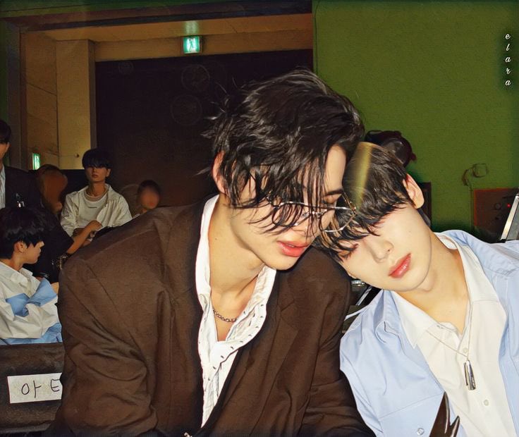 𝘮𝘰𝘫𝘪𝘴𝘶𝘯 ☆—엄마넝운♡ ᨳ🦊ଓ tweet media