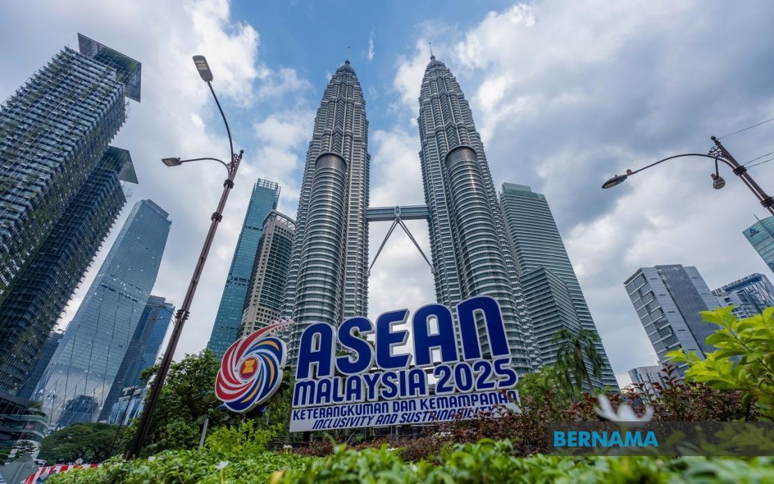 bernamadotcom's tweet photo. 5,121 polis bertugas sempena Mesyuarat Menteri Luar ASEAN 8-11 Julai 

https://t.co/RAaqU5kjfP 

#BernamaNews 
#ASEAN2025
#ASEANxBernama https://t.co/k1ns9YwTS4