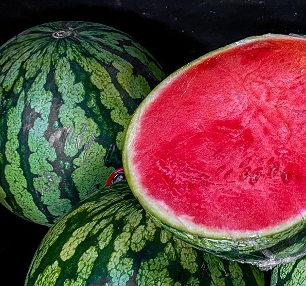 caledelspagesos's tweet image. FRUITES DEL MES DE JULIOL: albercoc, bàcora, cirera, gerd, meló, nabiu, nectarina, pera, préssec, préssec pla, pruna, síndria.