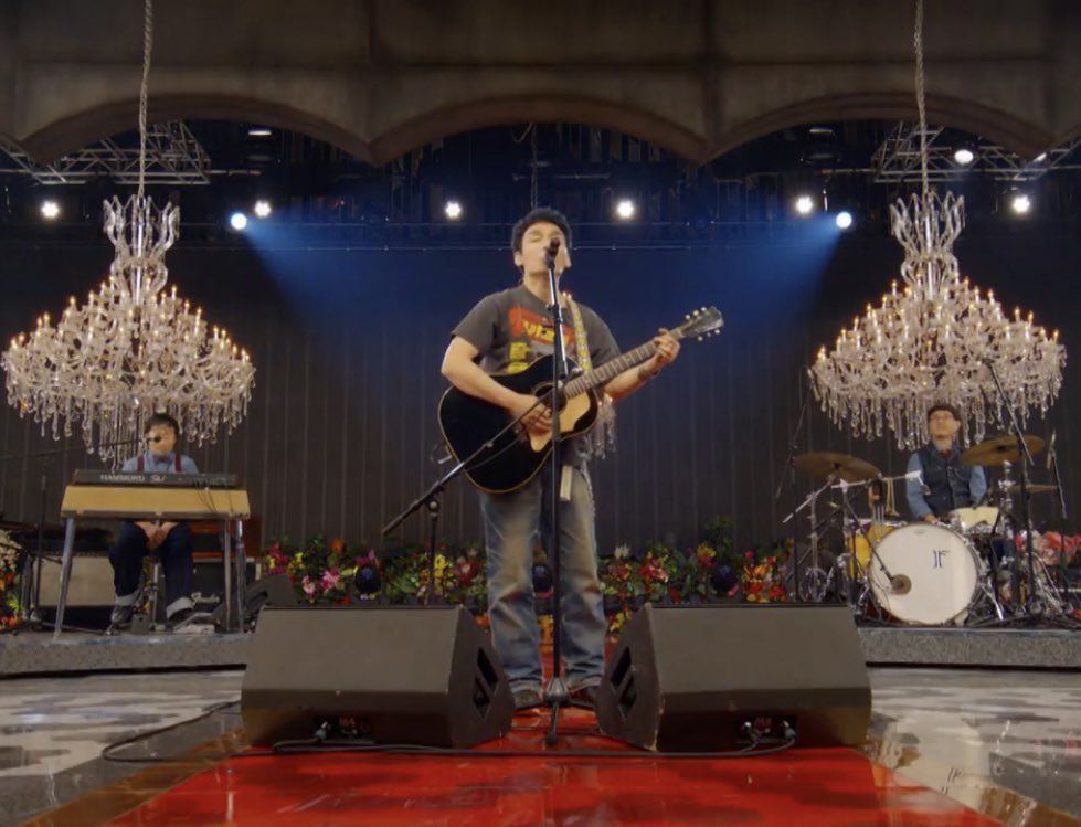 昨日のFNS歌謡祭で草彅剛さんが素敵な黒T着てました🤩きっとVintage