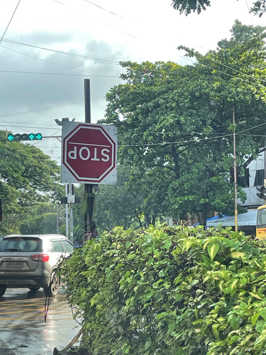 vivekshende's tweet photo. #smartcity Pune’s smart STOP signs aptly change automatically to POTS when the season changes. #eveydayhumour https://t.co/MAAUFP5uQG