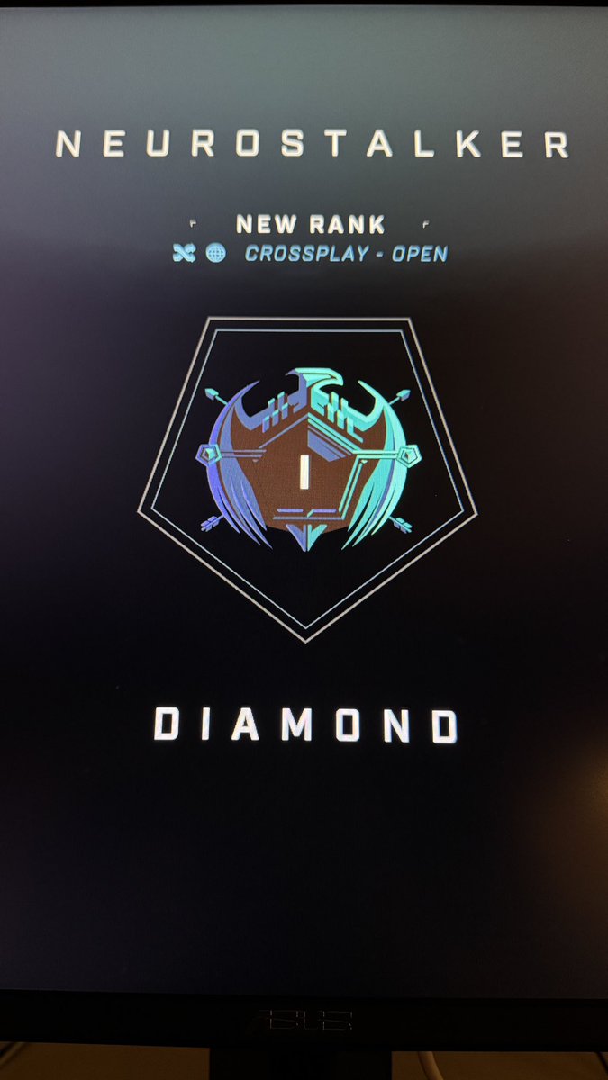 finally finally FINALLY made it to diamond in solo arena queue 😭. no small part due to coach <a href="/Shyway/">Alex</a> time to book that follow up session! 😅