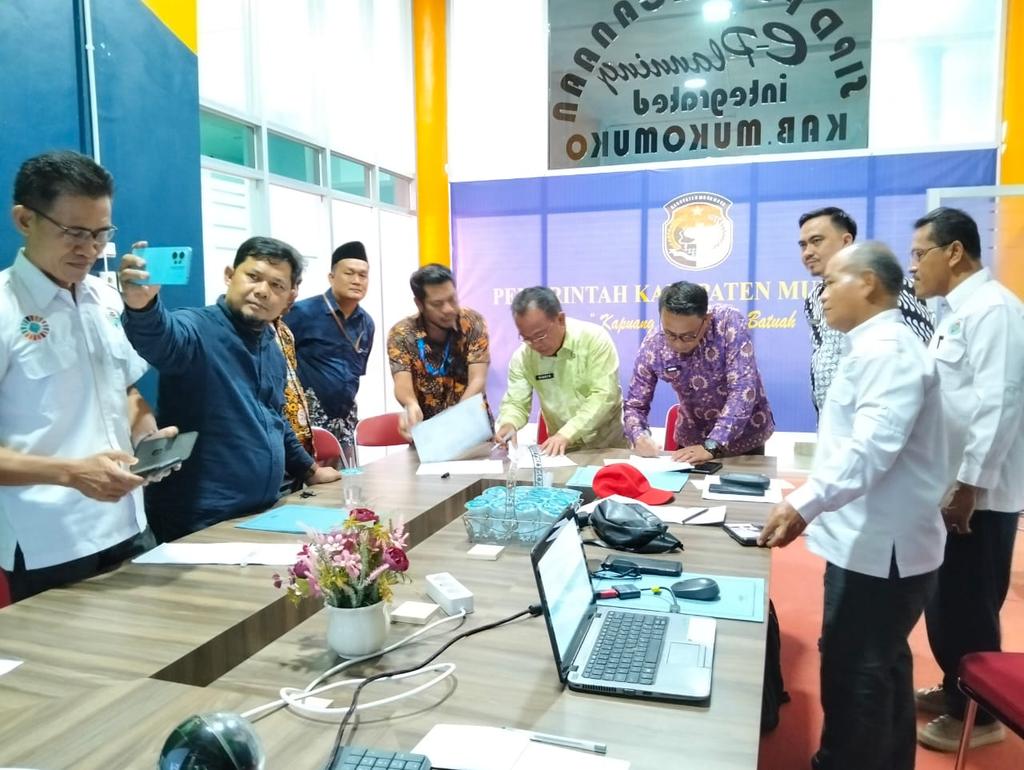 WDirmin's tweet photo. #indeksdesa
#bangundesabangunindonesia
@prabowo
@YandriSusanto27
@kemendespdt https://t.co/JxKd7Q4jYx