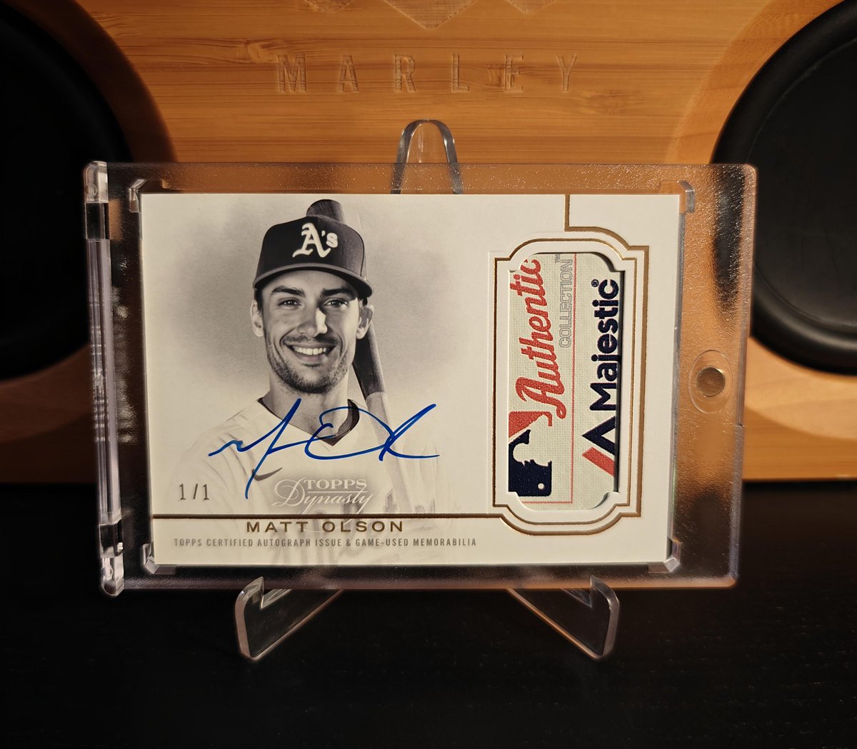 JoeyOcards's tweet photo. Matt Olson 2020 Topps Dynasty Majestic Tag 1/1 Auto
#mattolson #oaklandathletics #athletics #mlb #topps #toppsdynasty #1of1 #oneofone https://t.co/GyMYNDQQQV