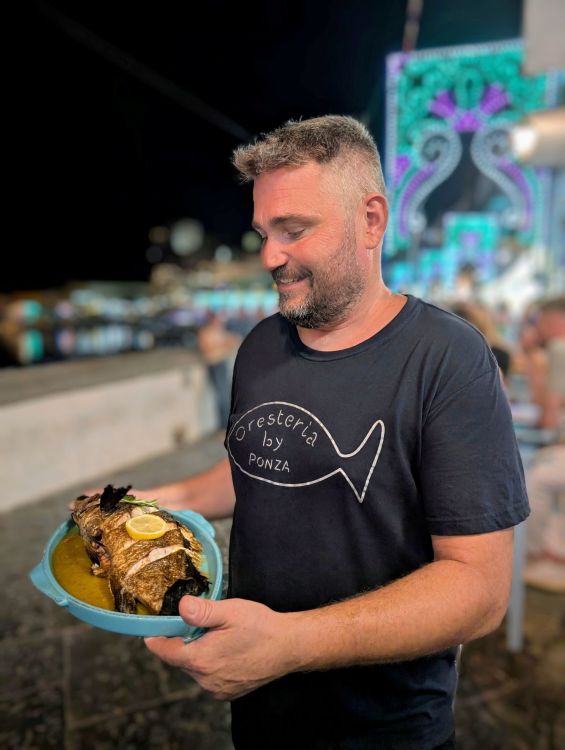 #Latium: Leckerer Fisch bei „#Oresteria” auf #Ponza 👉 sonoitalia.de/leckerer-fisch… <a href="/FaroGuardia/">Faro della Guardia</a> <a href="/visit_lazio/">Visit Lazio</a> <a href="/CiaoNico/">Nicoletta De Rossi</a>
