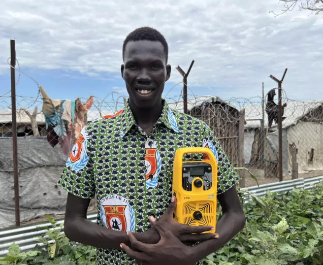 unicefssudan's tweet image. 📻 In Bentiu, South Sudan, little yellow boxes of happiness are transforming lives.
As we approach the celebration of #independenceday2025, read about the power of knowledge & the resilience of South Sudan’s people.
⬇️
unicef.org/southsudan/sto…