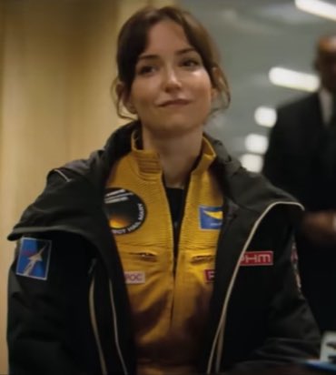 AstroPnoy's tweet photo. Just found out that the amazingly talented Milana Vayntrub will be in #ProjectHailMary!
I first met her at a comedy club in 2015... She was in her own sci-fi streaming series called #OtherSpace that year 🙂 https://t.co/TwHgRT2wyG