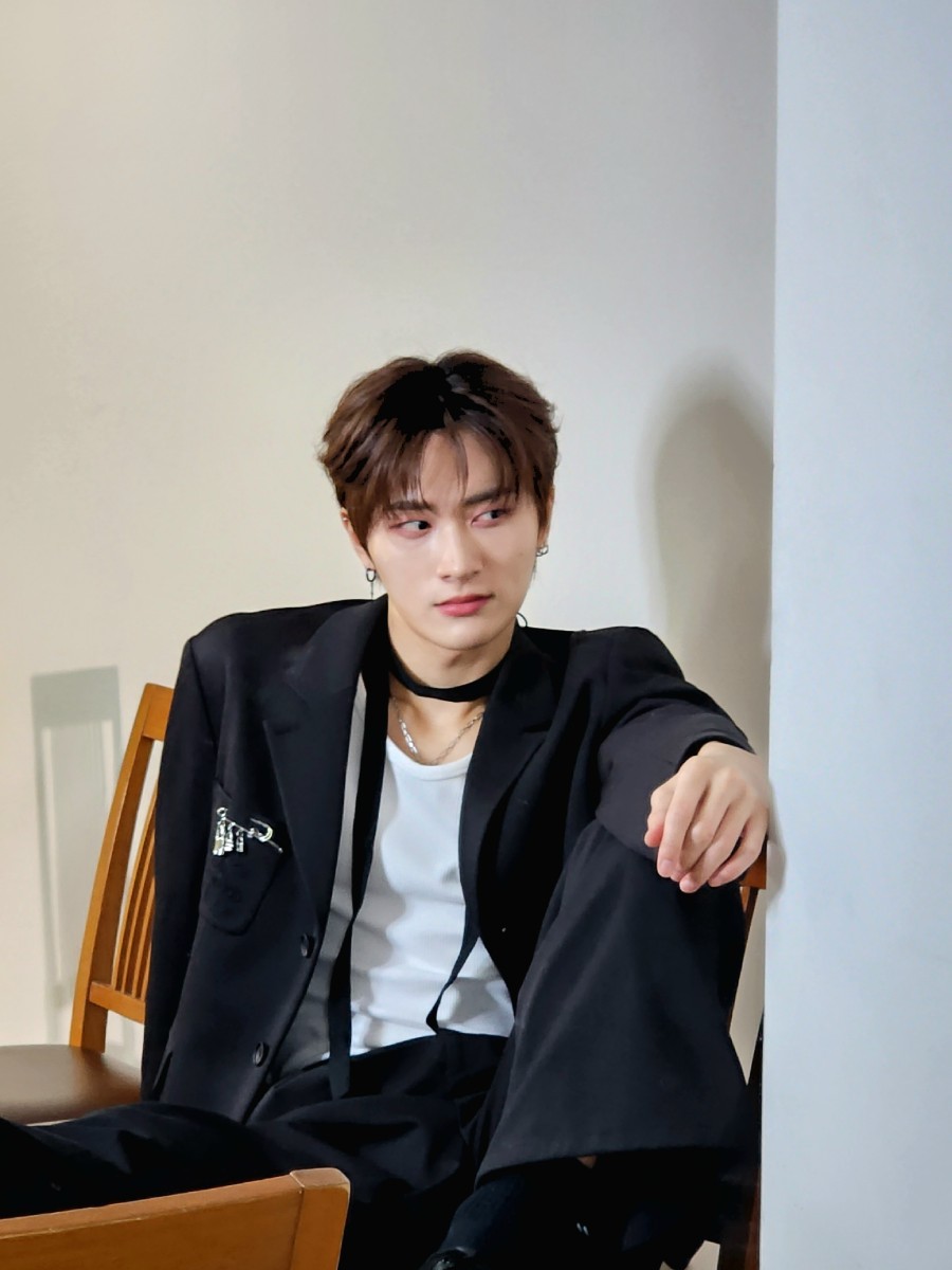 NTX_OFFICIAL_'s tweet photo. ಇ( ˵ᐛ ˵)ಇ

#HYEONGJIN #형진
#NTX #엔티엑스 https://t.co/jJ89PADJEN