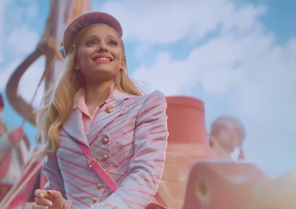 My favorite Ariana Grande pics☺️