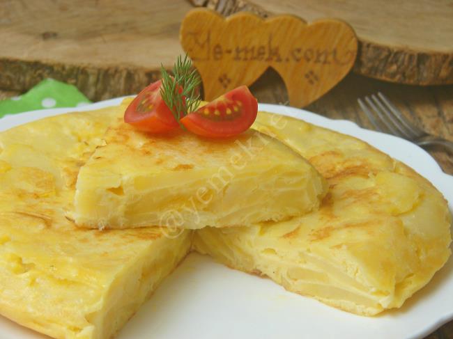 yemeknet's tweet image. İSPANYOL OMLETİ (Kahvaltıların Vazgeçilmezi Olmaya Aday) - İster kahvaltıda, ister beş çayında ikram edeceğiniz nefis bir tarif...

Malzemeleri ve Yapılışı : ye-mek.net/tarif/ispanyol…

#yemeknet #ispanyolomleti #omlet #kahvaltilik #pazar #yumurta #patateslikahvaltilik #ortapahali