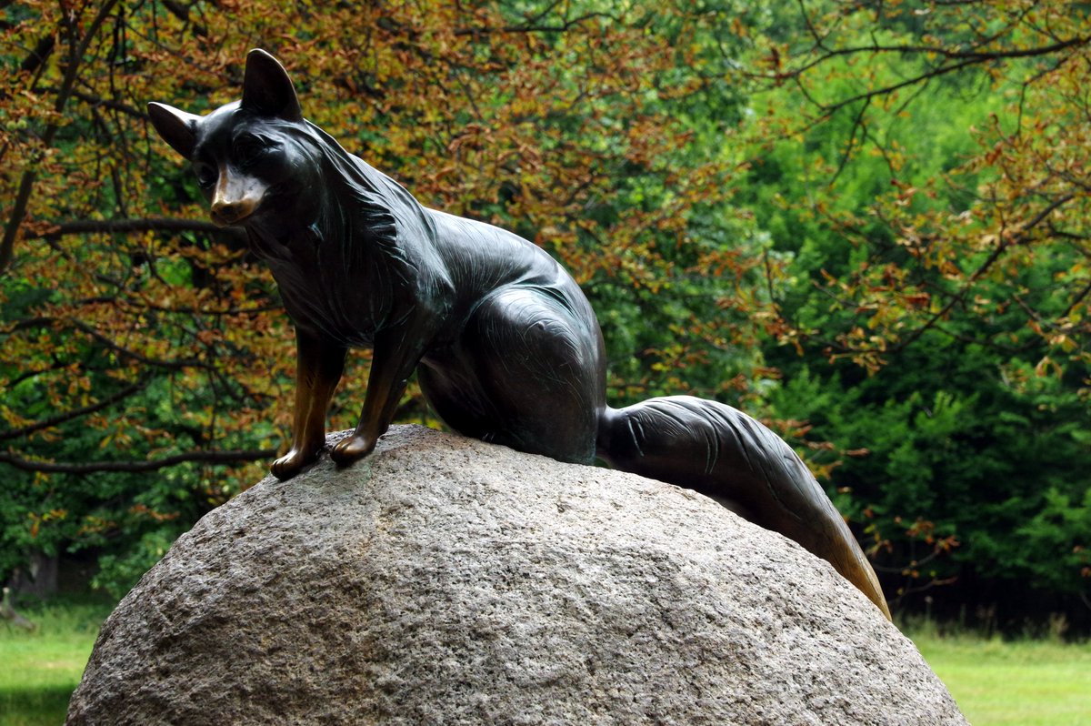 🦊 The Leoš Janáček Memorial in Hukvaldy, where the composer was born OTD in 1854. Here's my top ten Janáček playlist on <a href="/bachtrack/">Bachtrack</a>: bachtrack.com/playlist-top-t…