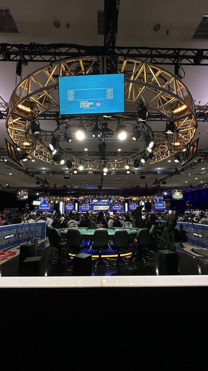 JOVASBER hits the Bronze tables.
Top 10% of the Main Event Day 1.
One table from the lights—locked in.

#WSOP2025 #GSiteRun #Top10Percent