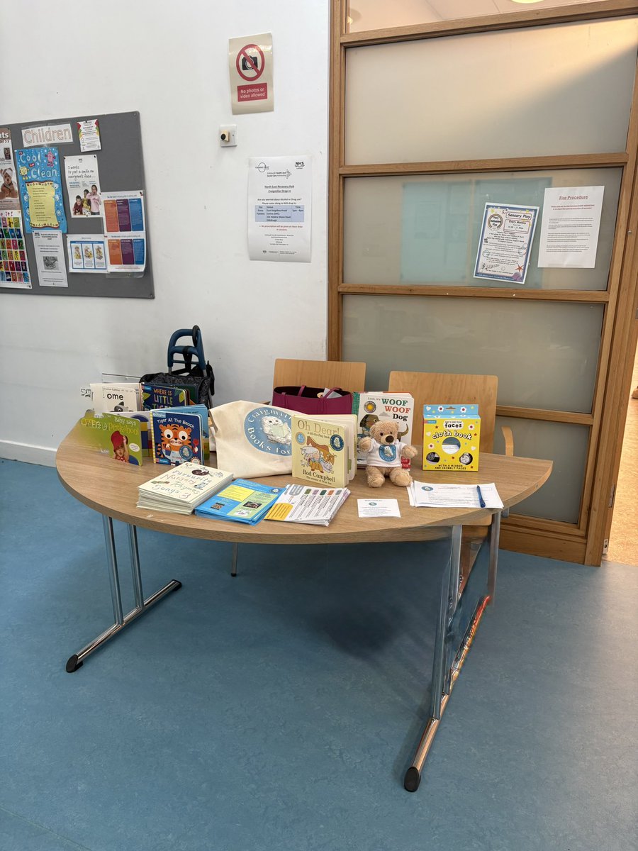 Michelle will be at Craigmillar Health Clinic every Wednesday morning from 9.30 - 10.30 during July. Pop in and say hi and pick up a gift book for your wee one. You can also get your baby weighed. #BabiesLoveBooks #Community #Connection