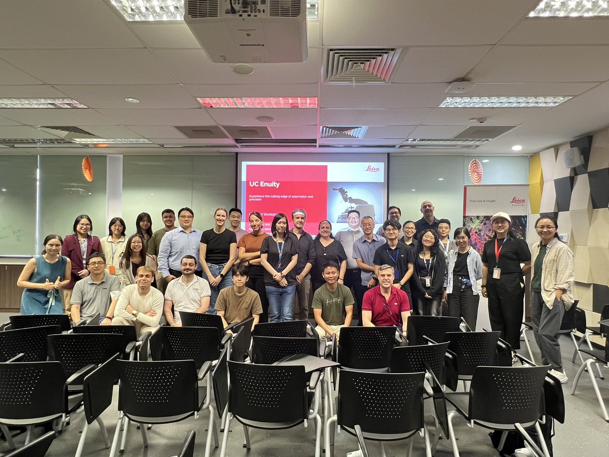 Last talk on the UC Enuity by Dr Adrian Boey from Leica Microsystems, followed by a demo on the ultramicrotome. Big thank you to all who attended and made this event a success!