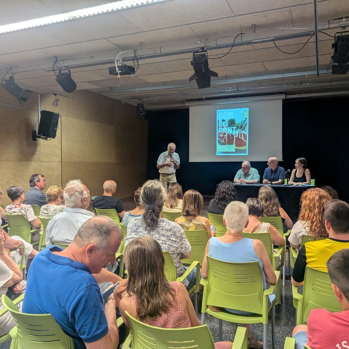 AV Pont Major (Girona) tweet media