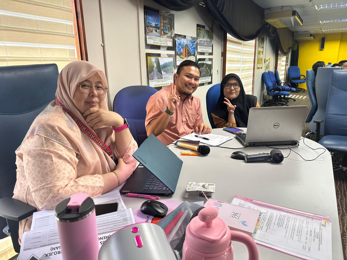 JKR Labuan (@jkrlabuan) on Twitter photo Bengkel Kompentesi Bagi Kerja-Kerja Senggara -SPK anjuran bersama CPAB JKR WP Labuan dan CPAB Ibu Pejabat JKR Malaysia yang telah dilaksanakan pada 2-3 Julai 2025, bertempat di Bilik Gerakan, JKR WP Labuan.
<a href="/RoslanisE/">Roslan bin Ismail</a>
<a href="/TKPKR_Infra/">TKPKR (Sektor Infra)</a>
<a href="/IPJKR_Official/">JKR Malaysia Rasmi</a> Bengkel Kompentesi Bagi Kerja-Kerja Senggara -SPK anjuran bersama CPAB JKR WP Labuan dan CPAB Ibu Pejabat JKR Malaysia yang telah dilaksanakan pada 2-3 Julai 2025, bertempat di Bilik Gerakan, JKR WP Labuan.
<a href="/RoslanisE/">Roslan bin Ismail</a>
<a href="/TKPKR_Infra/">TKPKR (Sektor Infra)</a>
<a href="/IPJKR_Official/">JKR Malaysia Rasmi</a>