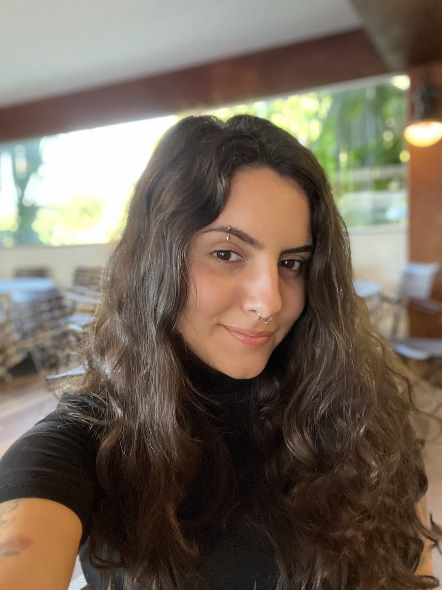 What’s your favourite way to start the day?🥰