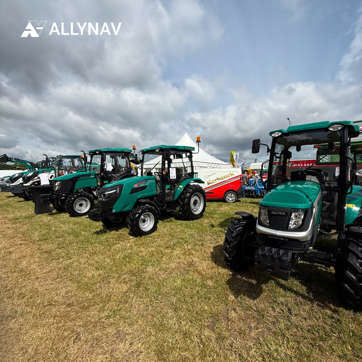 AllyNavOfficial's tweet image. 🌾 AllyNav at the Largest Agri Machinery Expo in Poland

🚜 At the expo, our local partner presented the #AllyNav #AF305 Auto-Steering System, demonstrating its precision and hands-free operation to local farmers and industry professionals.

 #AutoSteering #Agriculture
