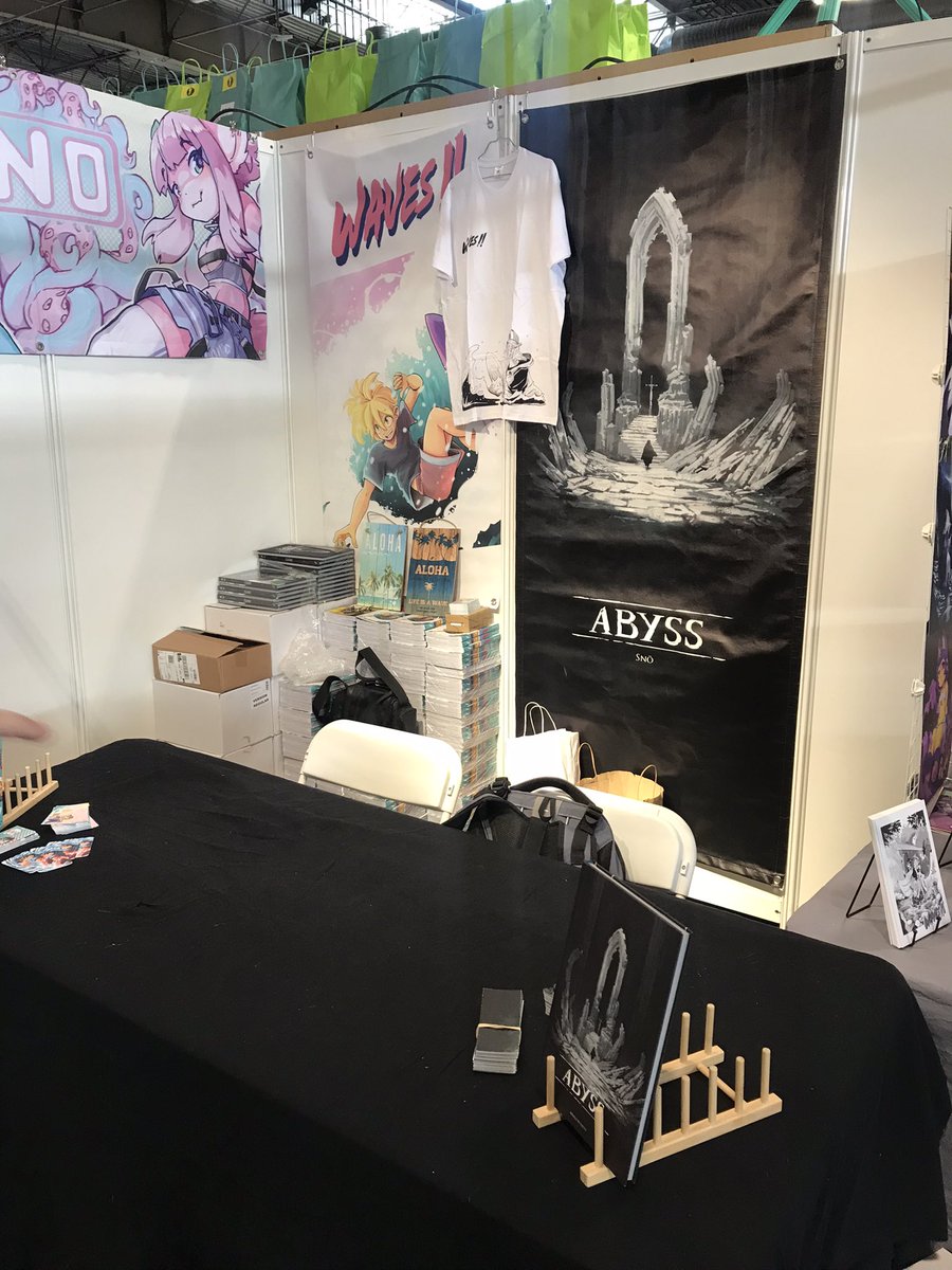 FloofSno's tweet image. I will be at Japan expo Paris for the next 4 days on the booth of my publisher @KomicsI and with a fellow author "Waves" !
I have limites stock on everything so if you want something don’t wait too much !