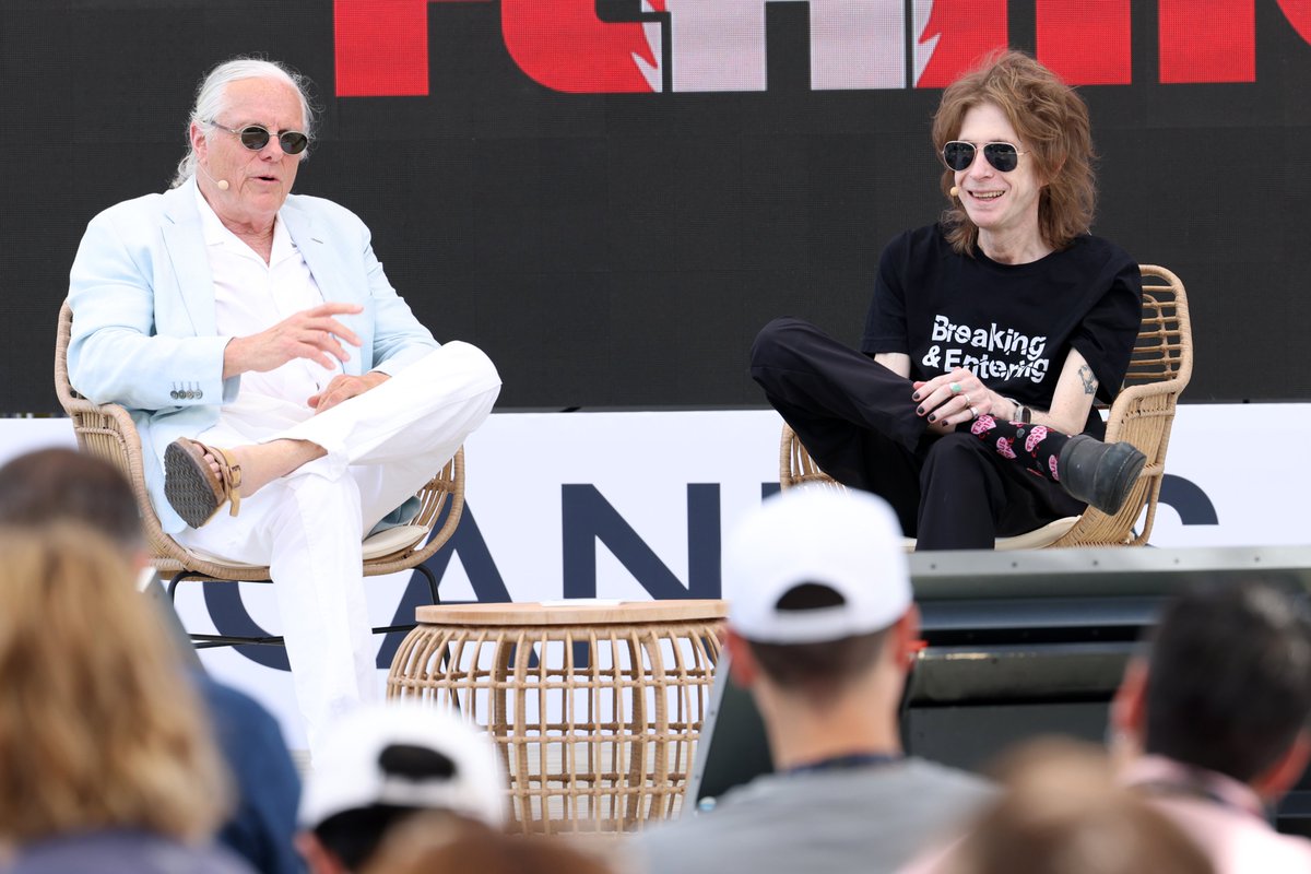 Reason Why (@reasonwhy) on Twitter photo "La marca de tu agencia es tan importante como la de cualquier otra marca para la que trabajes". 
Jeff Goodby (Goodby Silverstein & Partners) y Greg Hahn (Mischief at No Fixed Address) reflexionaron sobre emprendimiento en Cannes Lions.
|| Más info👉🏽 reasonwhy.es/actualidad/mar… "La marca de tu agencia es tan importante como la de cualquier otra marca para la que trabajes". 
Jeff Goodby (Goodby Silverstein & Partners) y Greg Hahn (Mischief at No Fixed Address) reflexionaron sobre emprendimiento en Cannes Lions.
|| Más info👉🏽 reasonwhy.es/actualidad/mar…