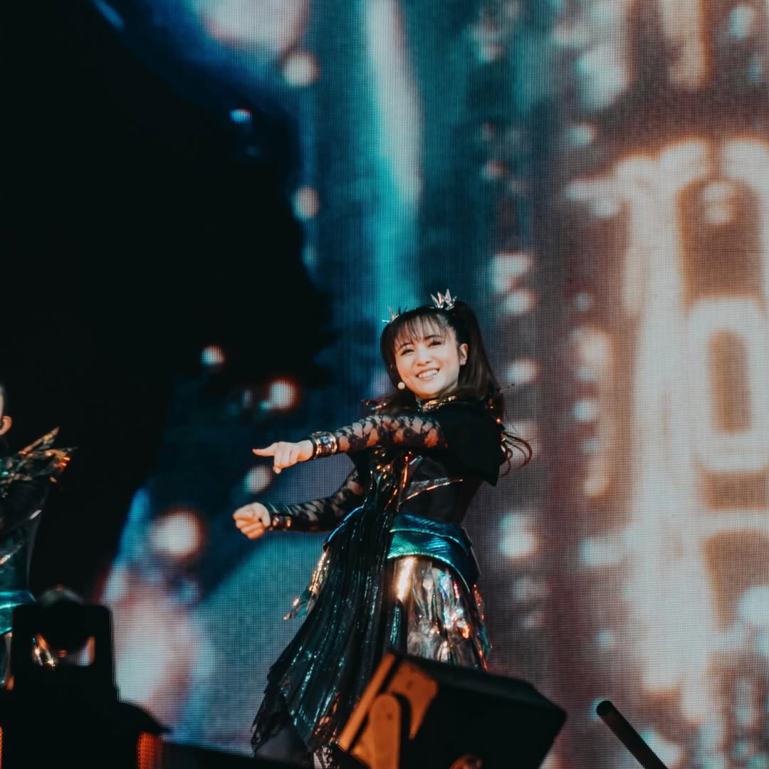 mametal3's tweet photo. 公式インスタより
トロント公演サンキューポスト
Xと違う写真&数も多い
"Thank you for coming to "BABYMETAL WORLD TOUR 2025–2026" in Toronto🇨🇦"
#BABYMETAL #Toronto #CocaColaColiseum
https://t.co/KFxepyyArR https://t.co/e905HbAIgE