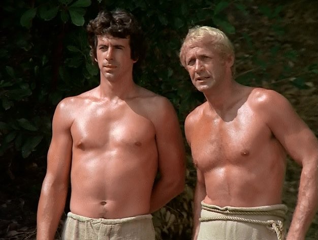 Our mini reviews of the Planet of the Apes tv series continue with episode 6 Tomorrow’s Tide