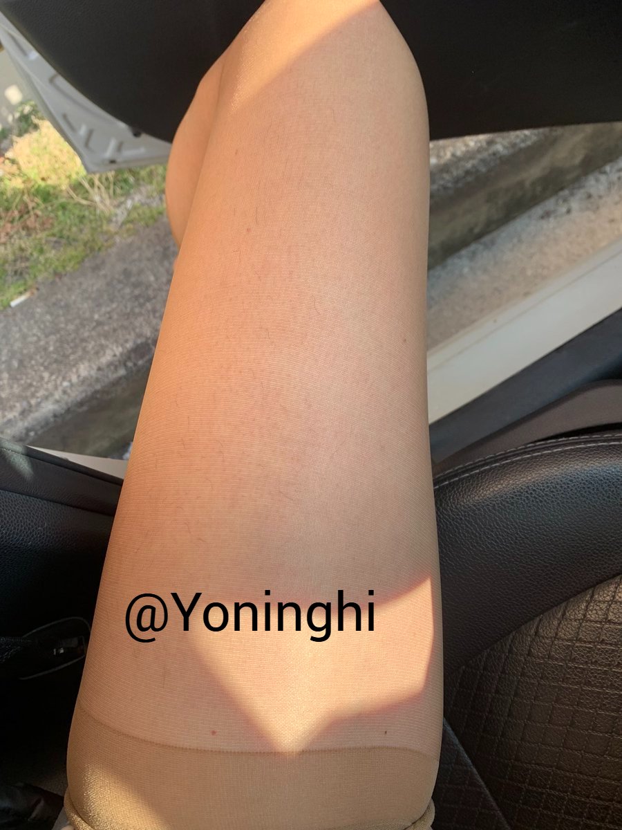 Yoninghi's tweet photo. 문열고 살짝 https://t.co/lpM460OYwl
