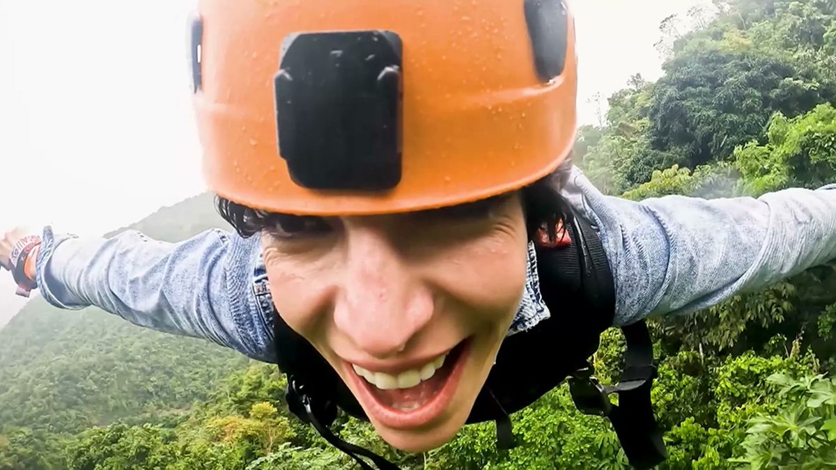 Dos30' (@dos30tv) on Twitter photo ✈️ <a href="/viajeroscuatro/">Viajeros Cuatro</a> alcanza un 6.9% de cuota, 500.000 y 1.953.000 espectadores únicos en <a href="/cuatro/">Cuatro</a>
🔝 +20.5% de plusvalías con el canal
#QueVivaLaTele #Audiencias ✈️ <a href="/viajeroscuatro/">Viajeros Cuatro</a> alcanza un 6.9% de cuota, 500.000 y 1.953.000 espectadores únicos en <a href="/cuatro/">Cuatro</a>
🔝 +20.5% de plusvalías con el canal
#QueVivaLaTele #Audiencias