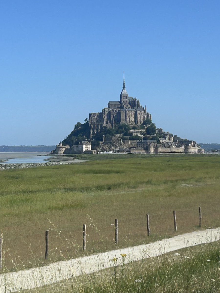 An evening meal of spag bol followed by a quiz and poetry wrapped up Day 3 of our action-packed whistle-stop tour of Normandy. Day 4 sees us arrive at the majestic Mont St Michel.